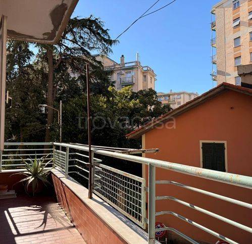 appartamento in vendita a Genova in zona Palmaro / Pra'
