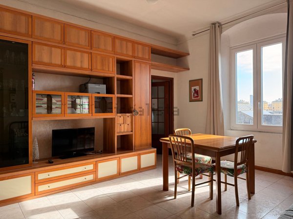 appartamento in vendita a Genova in zona Sestri Ponente