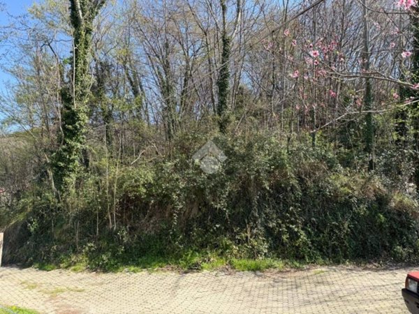 terreno agricolo in vendita a Genova in zona Rivarolo