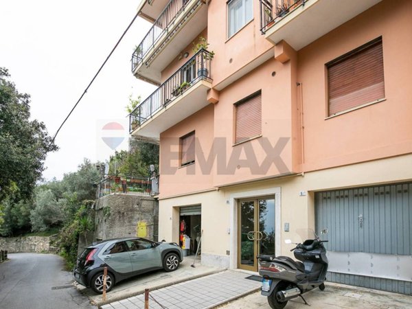 appartamento in vendita a Genova in zona Apparizione