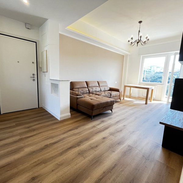 appartamento in vendita a Genova in zona Sturla