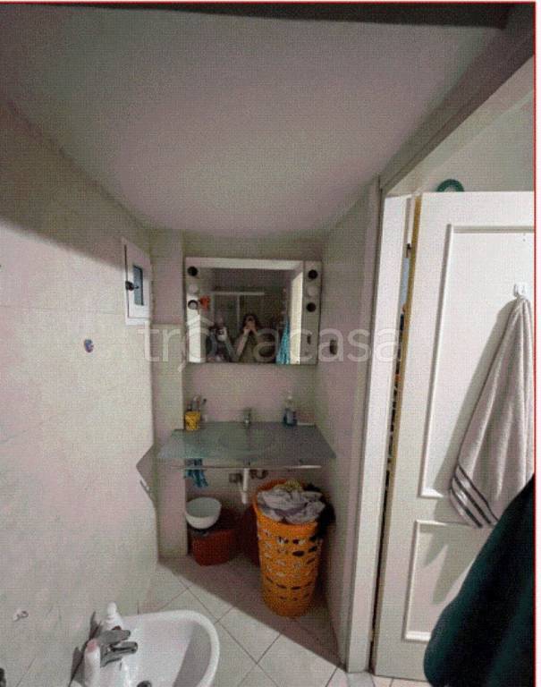 appartamento in vendita a Genova in zona Rivarolo