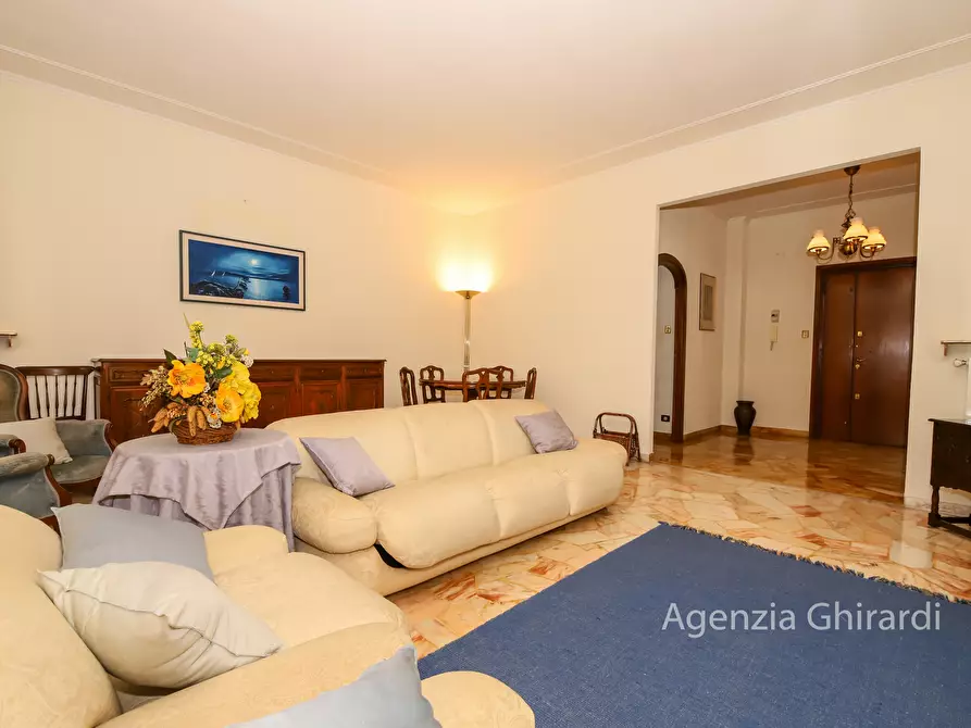 appartamento in vendita a Genova in zona Sestri Ponente