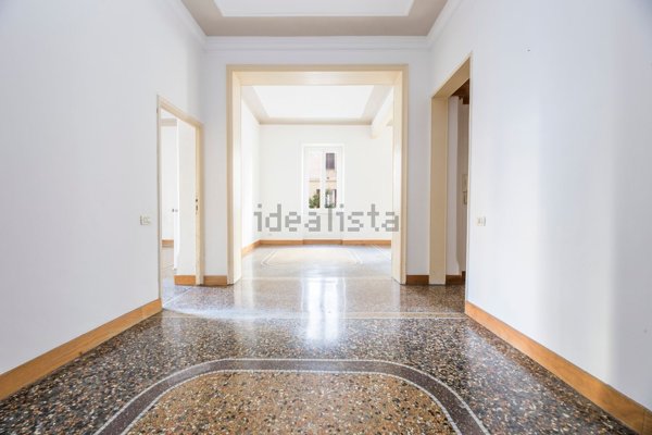 appartamento in vendita a Genova in zona Marassi