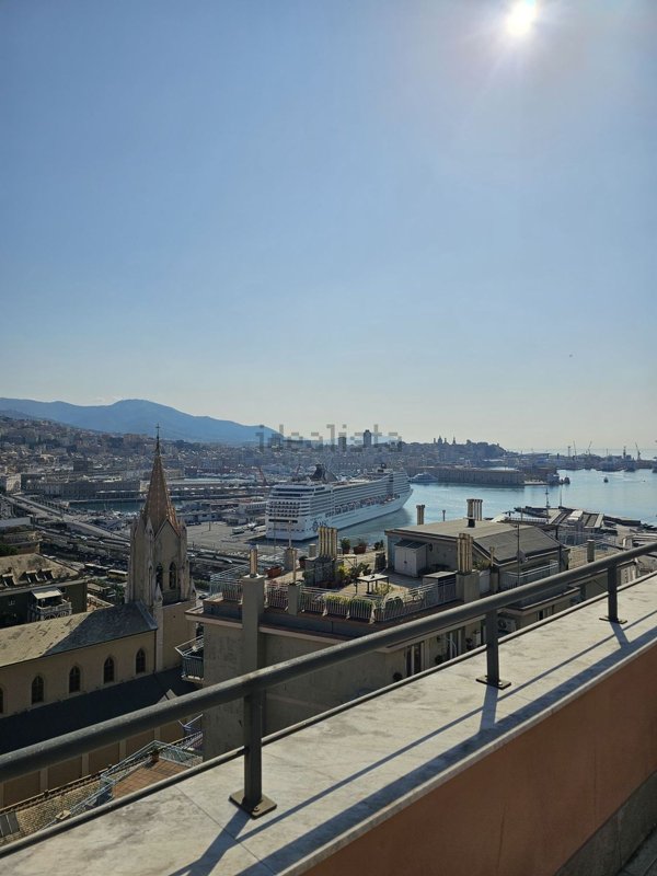 appartamento in vendita a Genova in zona DiNegro
