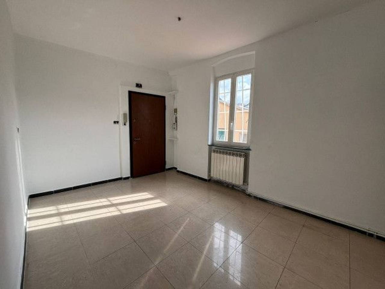 appartamento in vendita a Genova in zona Sestri Ponente