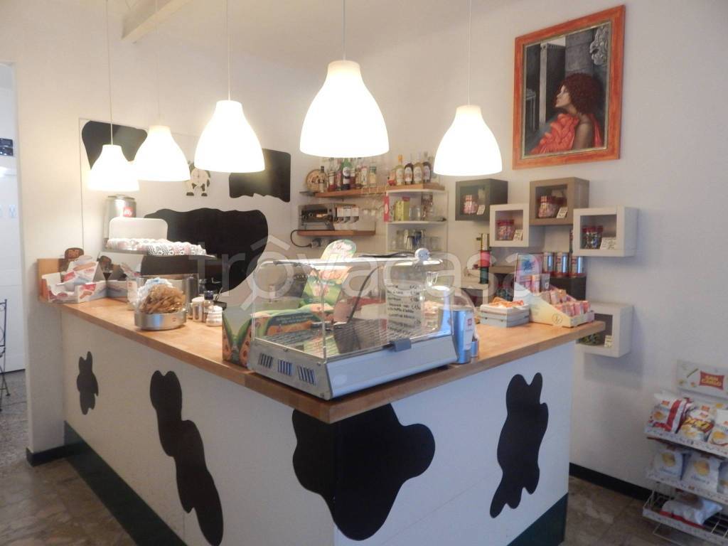 negozio in vendita a Genova in zona San Martino