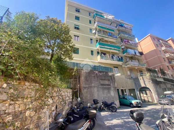 appartamento in vendita a Genova in zona Struppa