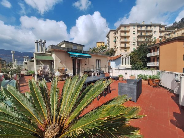 appartamento in vendita a Genova in zona Bolzaneto