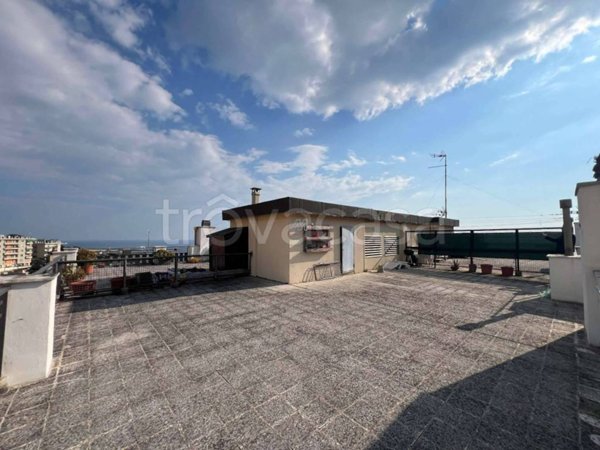 appartamento in vendita a Genova in zona Pegli
