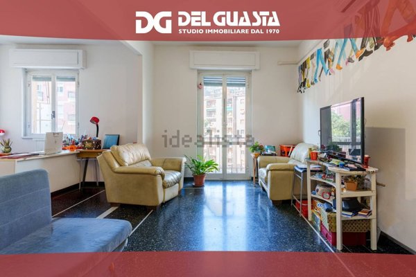 appartamento in vendita a Genova in zona Oregina