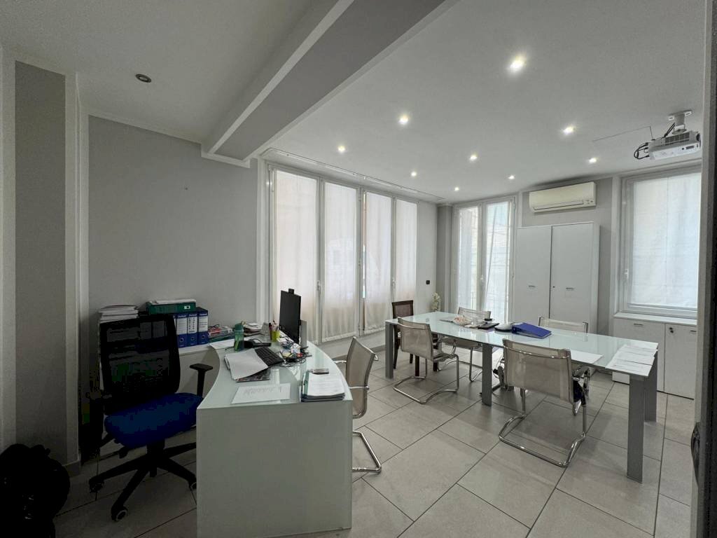 appartamento in vendita a Genova in zona Sampierdarena