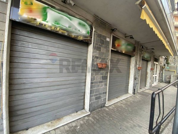 negozio in vendita a Genova in zona Marassi