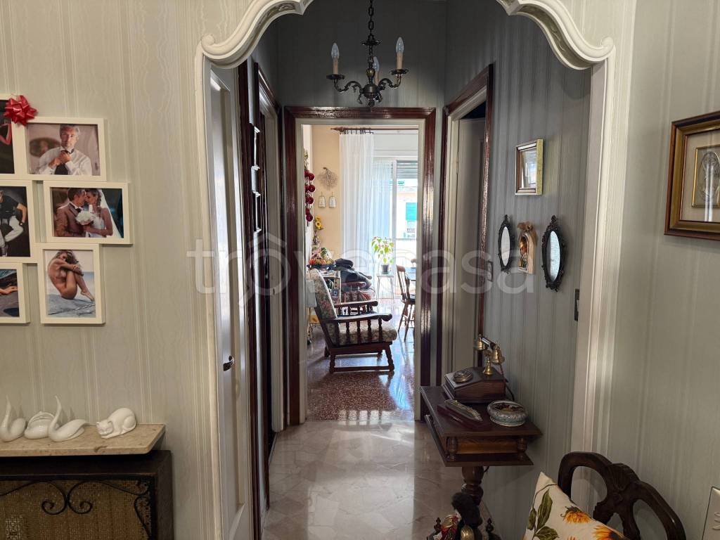 appartamento in vendita a Genova in zona Sampierdarena