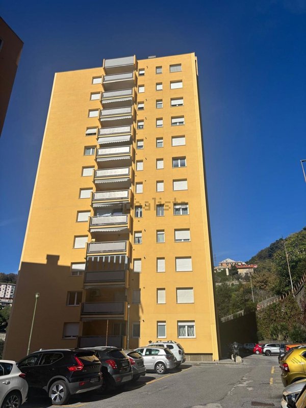 appartamento in vendita a Genova in zona Lagaccio / Granarolo