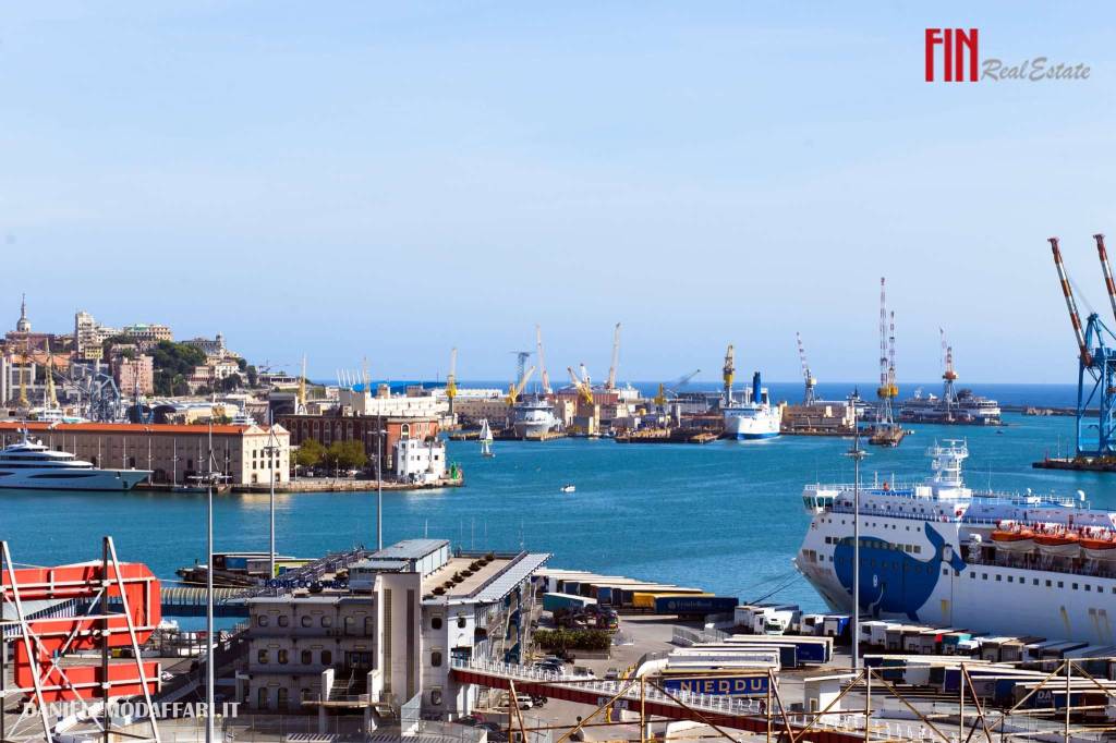 appartamento in vendita a Genova in zona DiNegro