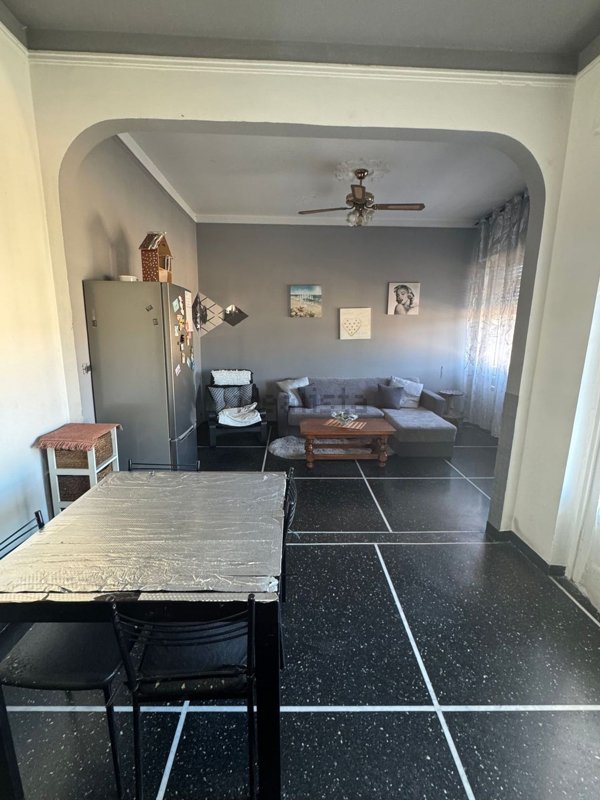 appartamento in vendita a Genova in zona Staglieno