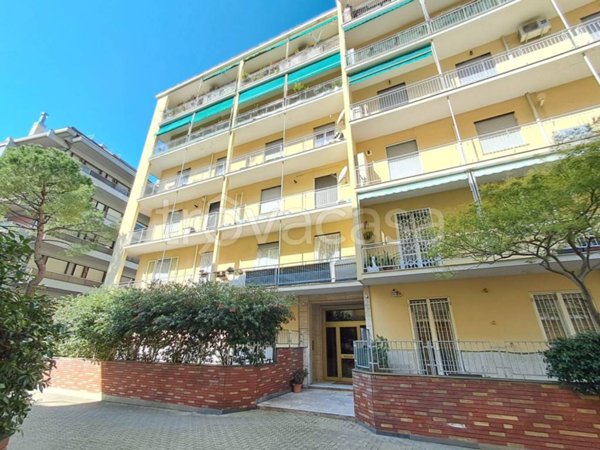 appartamento in vendita a Genova in zona Sturla