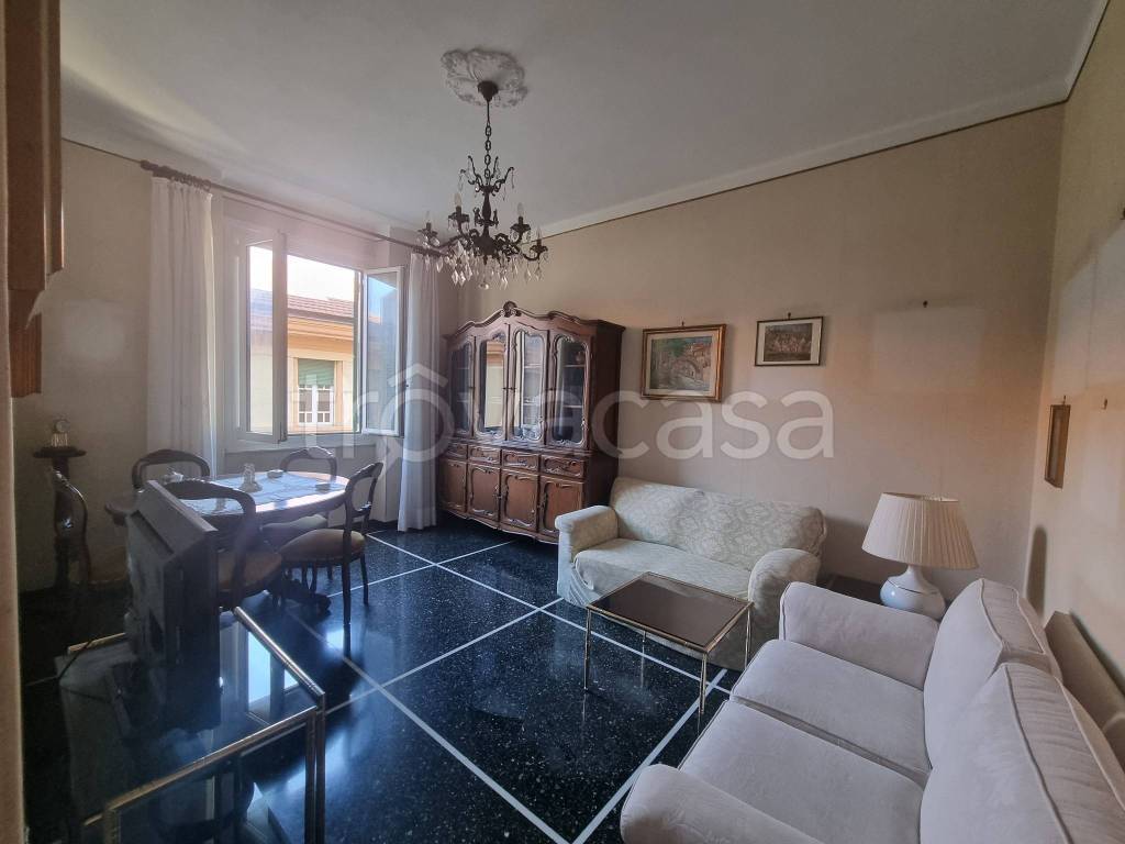appartamento in vendita a Genova in zona Sampierdarena
