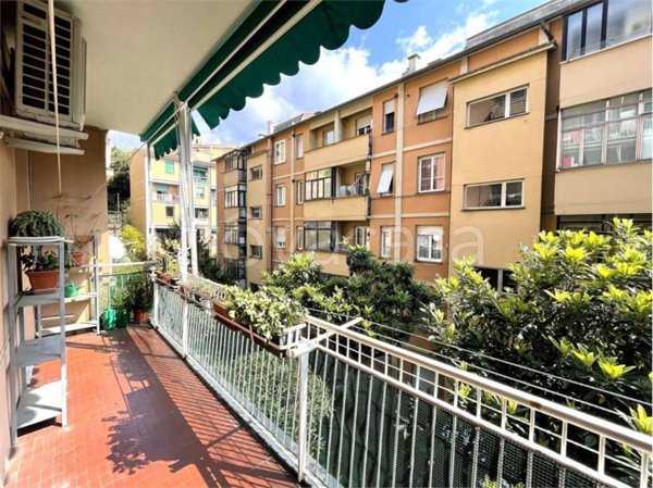 appartamento in vendita a Genova in zona Oregina