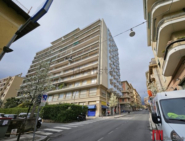 appartamento in vendita a Genova in zona Sestri Ponente
