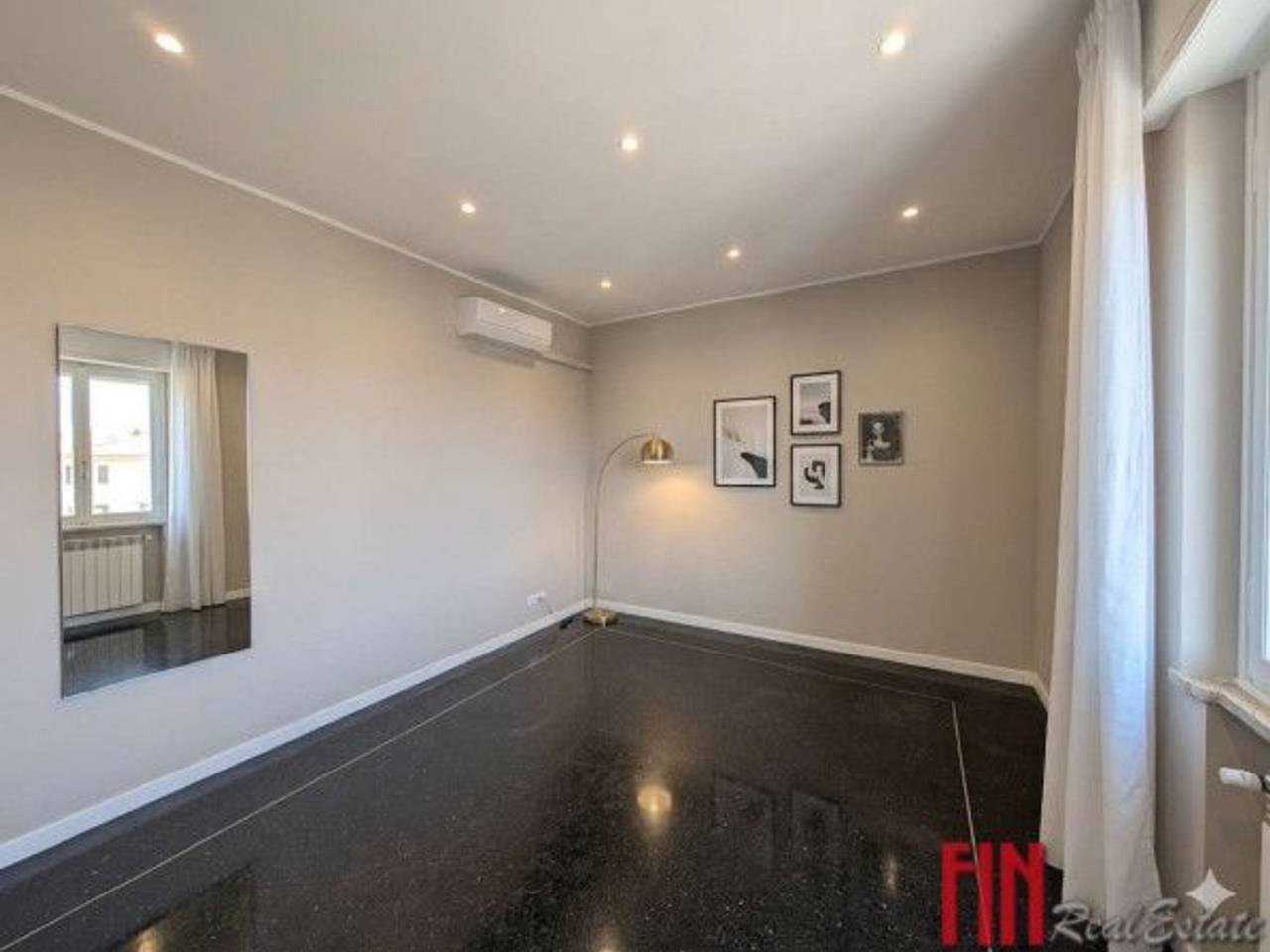 appartamento in vendita a Genova in zona Sampierdarena