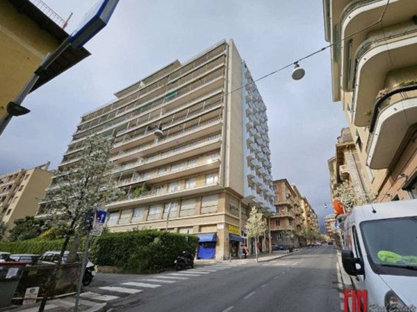 appartamento in vendita a Genova in zona Sestri Ponente