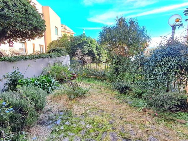 appartamento in vendita a Genova in zona Albaro