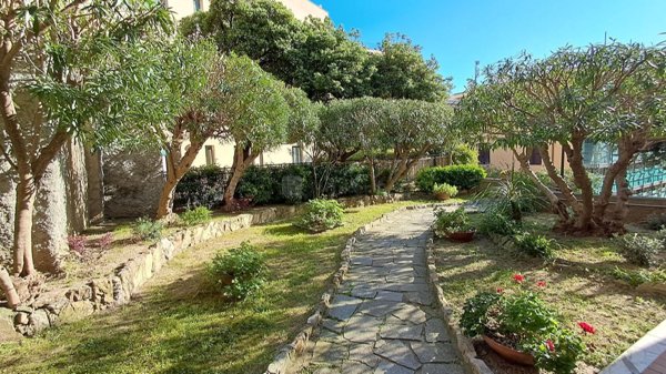 appartamento in vendita a Genova in zona Albaro