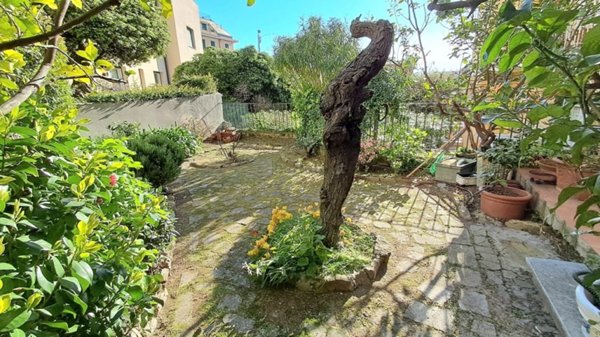 appartamento in vendita a Genova in zona Albaro