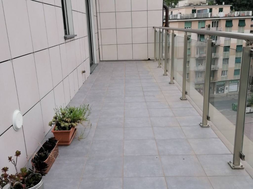 appartamento in vendita a Genova in zona Molassana