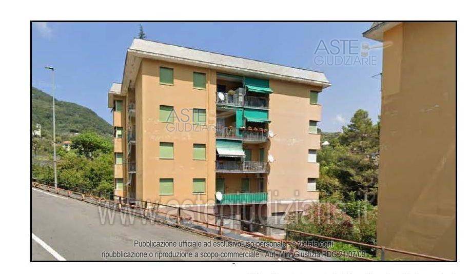 negozio in vendita a Genova in zona Struppa