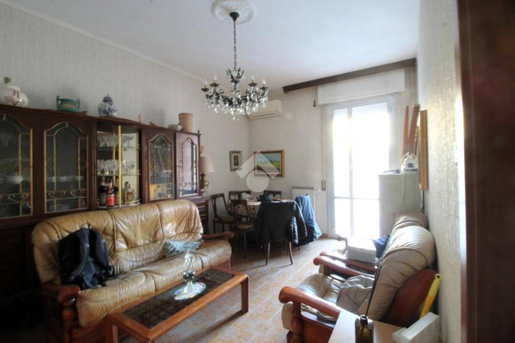 appartamento in vendita a Genova in zona Molassana