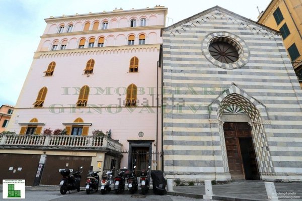 appartamento in vendita a Genova in zona Carignano