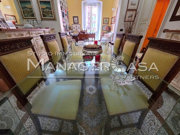 appartamento in vendita a Genova in zona Carignano