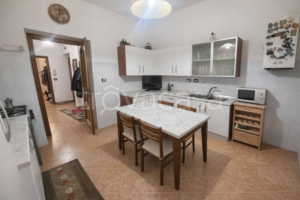 appartamento in vendita a Genova in zona Sestri Ponente