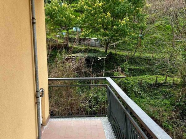 appartamento in vendita a Genova in zona Certosa