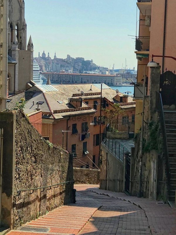 appartamento in vendita a Genova in zona DiNegro