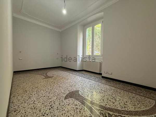 appartamento in vendita a Genova in zona Lagaccio / Granarolo