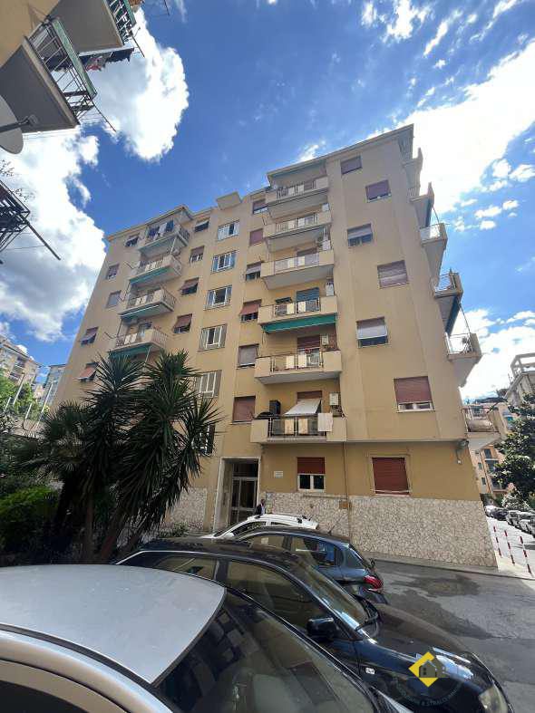 appartamento in vendita a Genova in zona Palmaro / Pra'