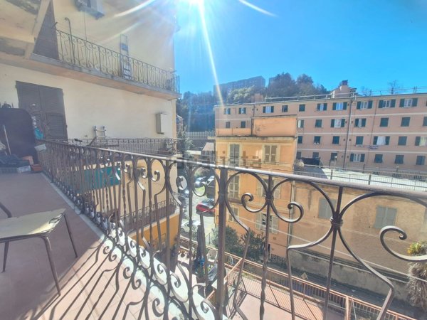 appartamento in vendita a Genova in zona Bolzaneto