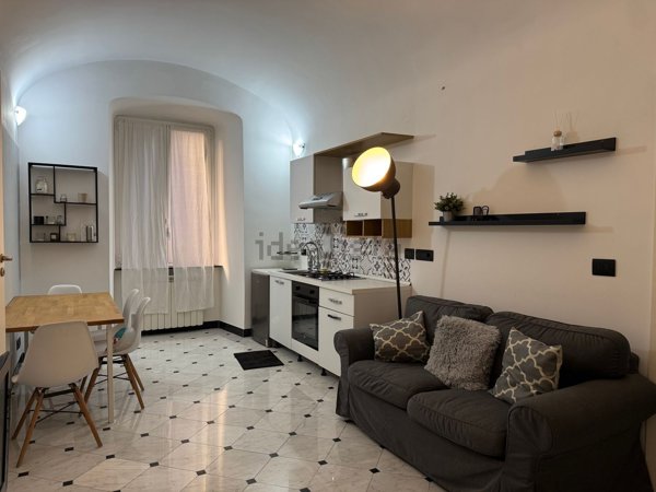 appartamento in vendita a Genova in zona Carignano