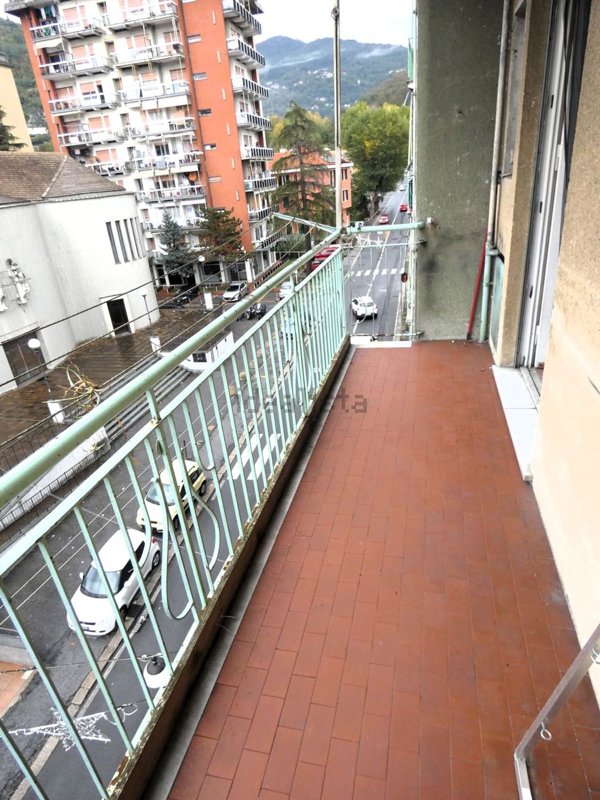 appartamento in vendita a Genova in zona Struppa