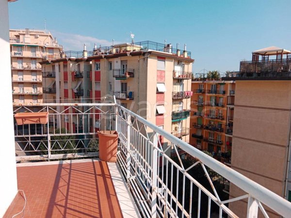 appartamento in vendita a Genova in zona Sestri Ponente