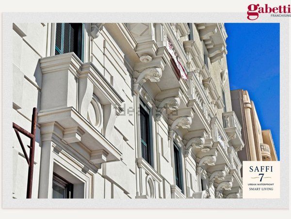 appartamento in vendita a Genova in zona Carignano