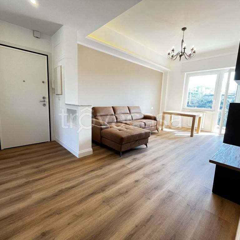 appartamento in vendita a Genova in zona Sturla