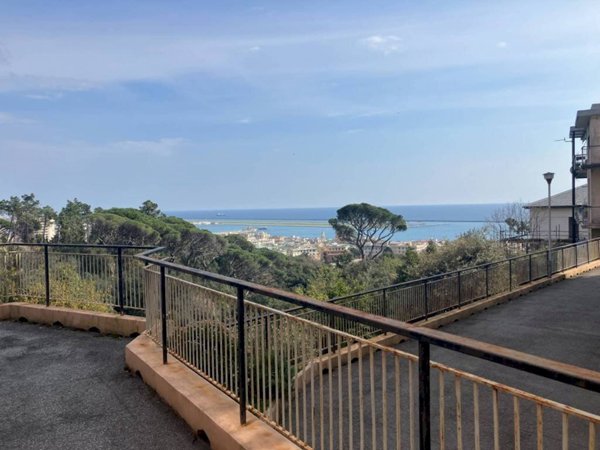 appartamento in vendita a Genova in zona Pegli