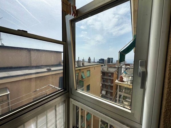 appartamento in vendita a Genova in zona Sampierdarena