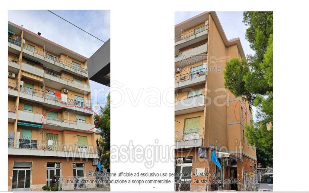 appartamento in vendita a Genova in zona Sestri Ponente