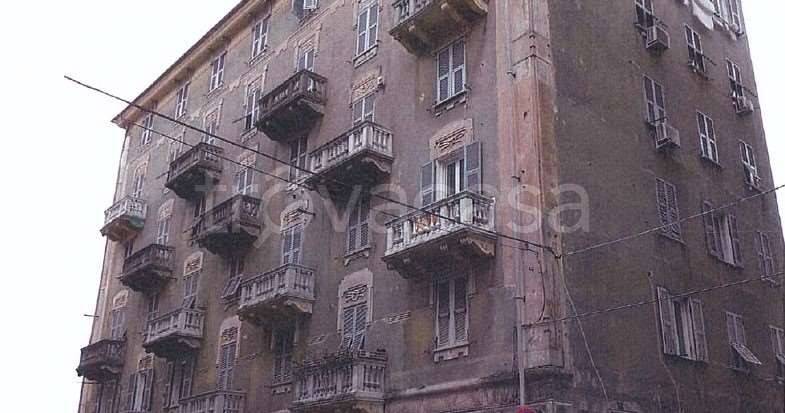 appartamento in vendita a Genova in zona Sestri Ponente